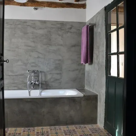 Fita Rural Bed and Breakfast 4*